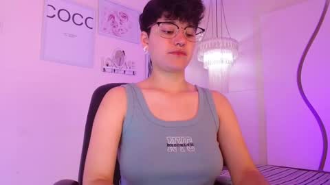 jero harper1 online show from September 24, 2025, 2:53 pm