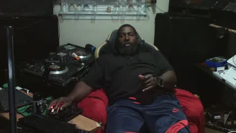 Snapshot of jerry0827 chatting on June 17, 2026, 6:27 am jerry johnson online show from June 17, 2026, 6:27 am