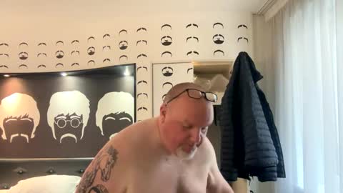 Harry online show from April 3, 2026, 8:45 am