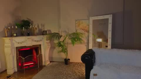 jes_solar online show from October 18, 2025, 8:53 pm