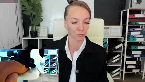 jesica_moon_peachy online show from September 19, 2025, 1:29 am