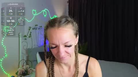 jesica_moon_peachy online show from October 16, 2025, 1:28 am