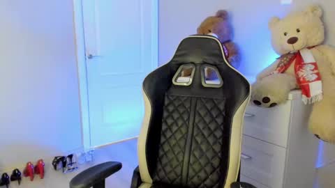 jess1ca_rabb1t online show from January 10, 2025, 11:11 am