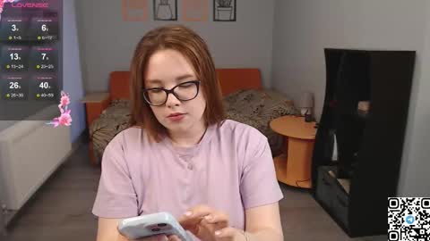 Karina online show from December 5, 2025, 11:08 am