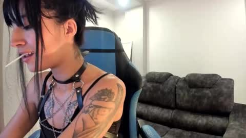 jessi_lemus online show from November 24, 2025, 8:30 pm