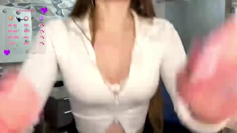 Snapshot of jessica1west chatting on February 4, 2026, 5:52 pm Jessica hot online show from February 4, 2026, 5:52 pm