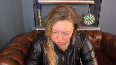 Jessica online show from January 3, 2025, 12:41 pm