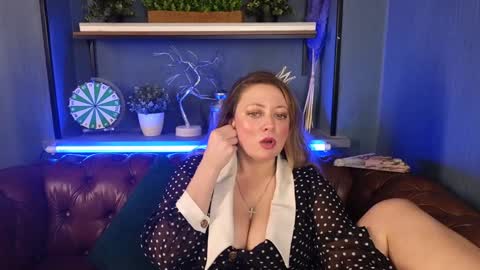 Jessica online show from January 4, 2025, 3:39 pm