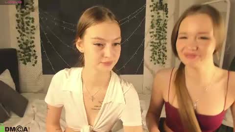 Snapshot of jessica_jensen chatting on June 10, 2026, 10:25 am Jessica Jensen online show from June 10, 2026, 10:25 am
