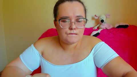 Natalia online show from September 16, 2025, 7:53 am