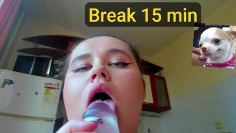 Natalia online show from November 14, 2025, 6:45 am