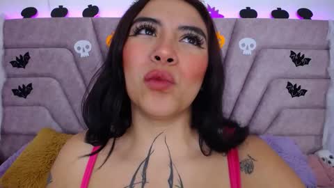 Jessica Kraft online show from October 30, 2025, 1:18 am