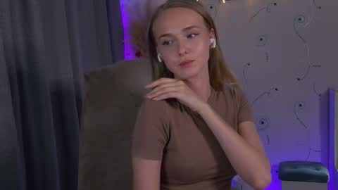 Snapshot of jessica_rays chatting on November 28, 2025, 10:23 pm Jessica online show from November 28, 2025, 10:23 pm