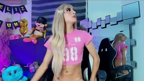 Snapshot of jessica_tan chatting on June 20, 2026, 7:33 am jessica_tan online show from June 20, 2026, 7:33 am