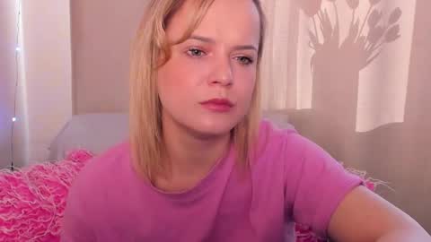 JessicaBeverly online show from March 15, 2026, 9:48 am