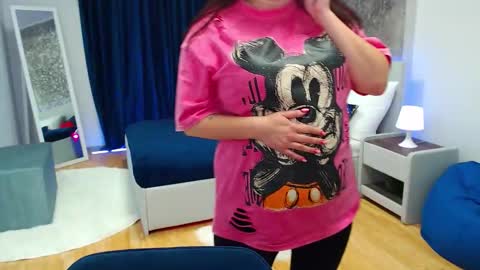 jessicaevanse online show from September 15, 2025, 11:10 am