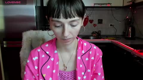 jessicaforris online show from February 4, 2025, 10:54 am