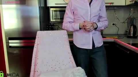 jessicaforris online show from March 10, 2025, 7:32 am