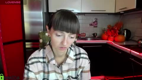 jessicaforris online show from October 3, 2025, 7:16 am