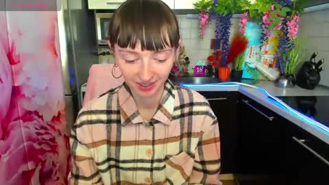 jessicaforris online show from April 27, 2026, 7:17 am