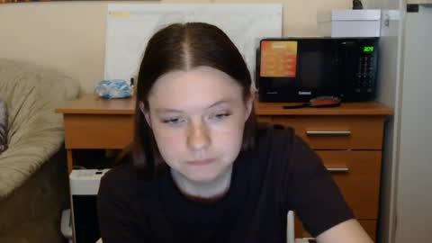 Snapshot of jessicaholland1 chatting on July 7, 2026, 6:34 pm jessicaholland1 online show from July 7, 2026, 6:34 pm