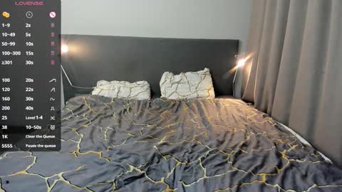 JessicaMooon online show from February 25, 2026, 1:15 am