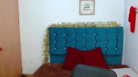 jessicarabbit4 online show from February 28, 2025, 11:45 pm