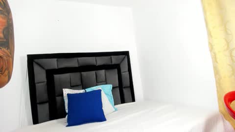 Call me jessi online show from December 3, 2025, 12:03 pm