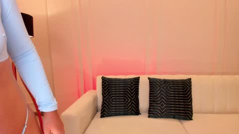 JESS online show from February 4, 2025, 4:39 pm