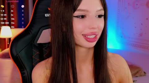 jessie_johns online show from February 7, 2025, 6:45 pm