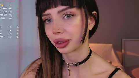 jessie_johns online show from May 13, 2026, 4:04 pm