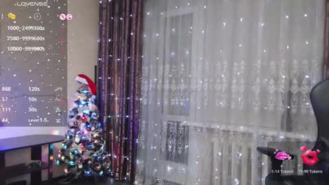 Snapshot of jessiemays chatting on December 17, 2024, 12:56 am Jess online show from December 17, 2024, 12:56 am