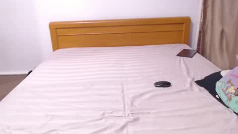 jessiestar3 online show from September 23, 2025, 2:36 am