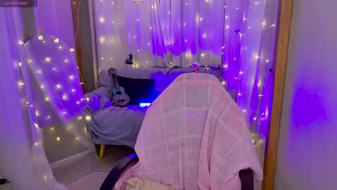 Jessi online show from December 25, 2024, 1:41 pm