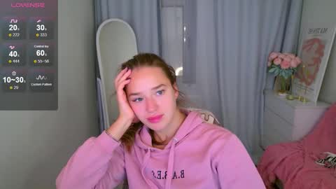 Jessi online show from October 10, 2025, 2:05 pm