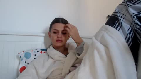 Snapshot of jessiexryan chatting on December 17, 2024, 11:17 am jessieryan online show from December 17, 2024, 11:17 am