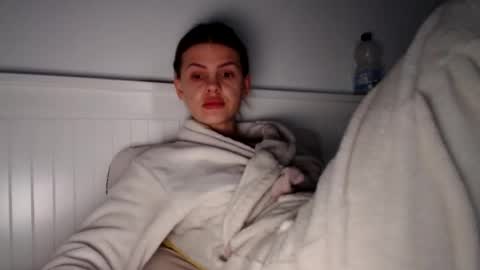 Snapshot of jessiexryan chatting on February 19, 2025, 5:05 am jessieryan online show from February 19, 2025, 5:05 am