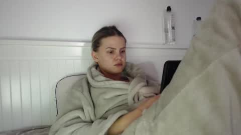 Snapshot of jessiexryan chatting on October 22, 2025, 4:35 am jessieryan online show from October 22, 2025, 4:35 am