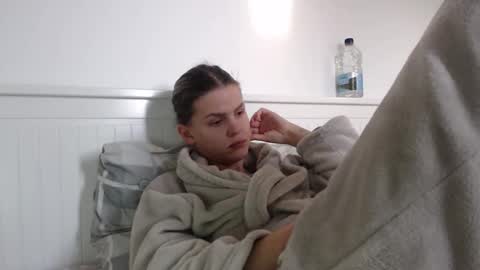 Snapshot of jessiexryan chatting on November 15, 2025, 6:22 am jessieryan online show from November 15, 2025, 6:22 am