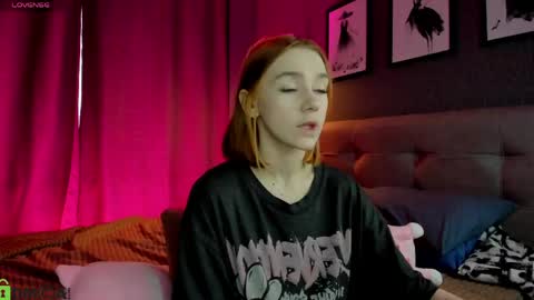 Snapshot of jessiexxiv chatting on May 13, 2026, 9:17 am Jessie online show from May 13, 2026, 9:17 am