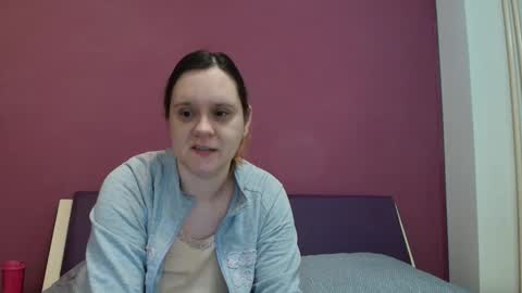 Snapshot of jessika97 chatting on February 17, 2026, 6:10 am jessika97 online show from February 17, 2026, 6:10 am