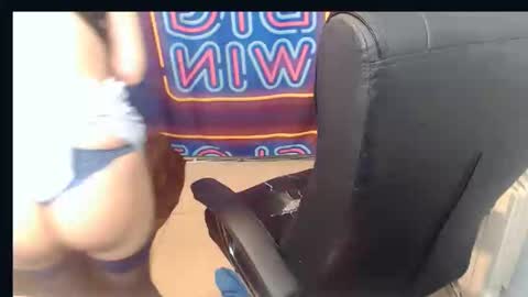 Snapshot of jessikaalba chatting on January 9, 2025, 10:20 pm Victoria online show from January 9, 2025, 10:20 pm