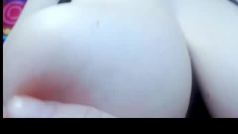 Snapshot of jessikaalba chatting on November 25, 2025, 4:34 am Victoria online show from November 25, 2025, 4:34 am