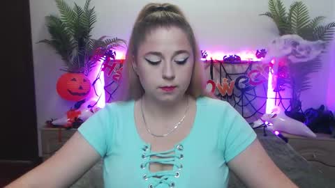 Jess online show from October 18, 2025, 7:20 am