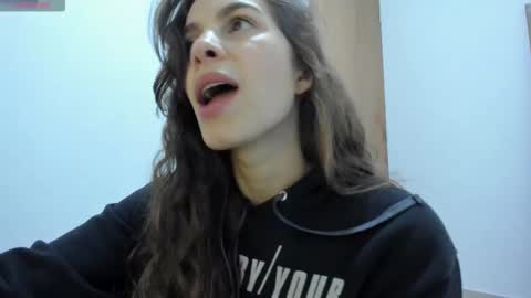 Snapshot of jessye_golden chatting on November 16, 2025, 6:46 pm jessye_golden online show from November 16, 2025, 6:46 pm