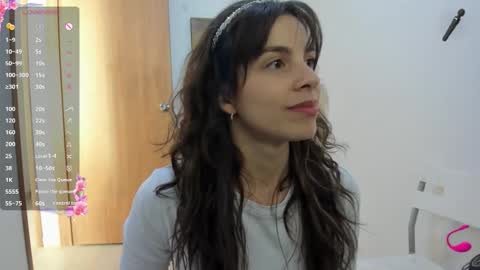 Snapshot of jessye_golden chatting on December 4, 2025, 6:38 pm jessye_golden online show from December 4, 2025, 6:38 pm