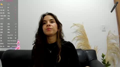 Snapshot of jessye_golden chatting on June 7, 2026, 8:01 pm jessye_golden online show from June 7, 2026, 8:01 pm