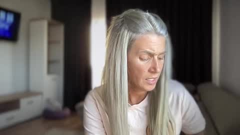 Jessye online show from September 24, 2025, 9:56 am