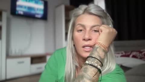 Jessye online show from October 8, 2025, 9:29 am