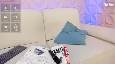 Jessy Morgan online show from January 28, 2025, 6:38 am